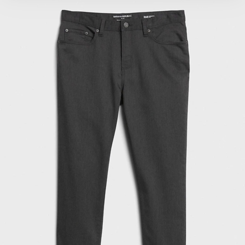 Banana Republic Athletic Travel Pant- Black